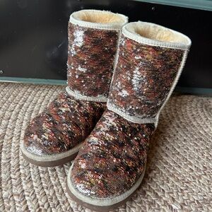 Ugg classic short sequin sparkles gold